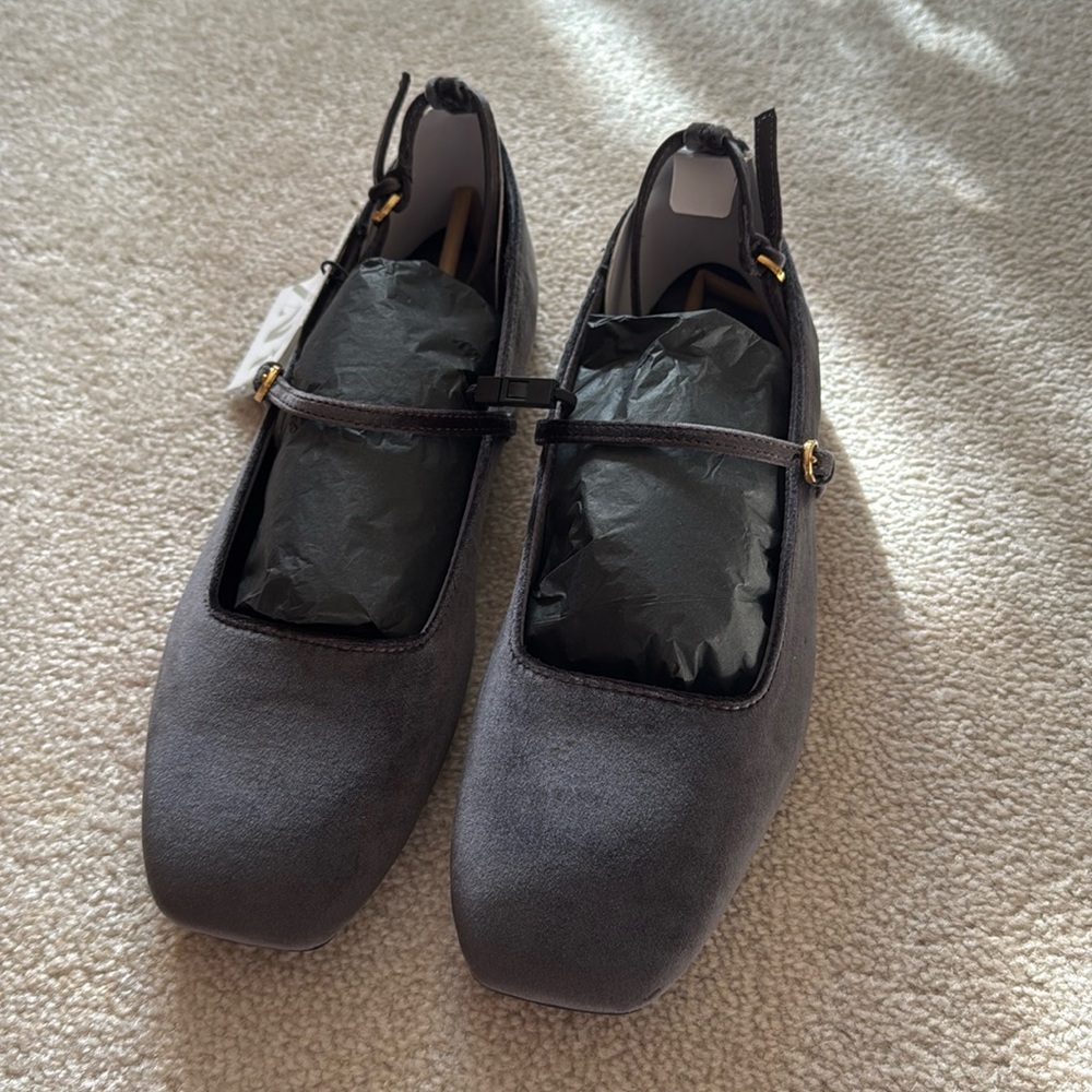 Zara velvet ankle flats